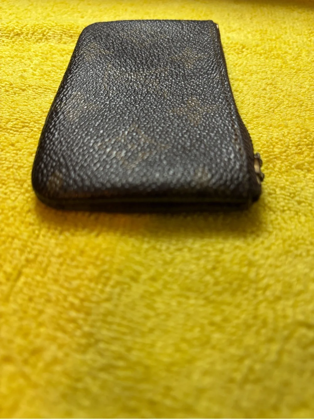Louis Vuitton Monogram Pochette Cles Key Pouch – Fair Condition (Repair Needed)